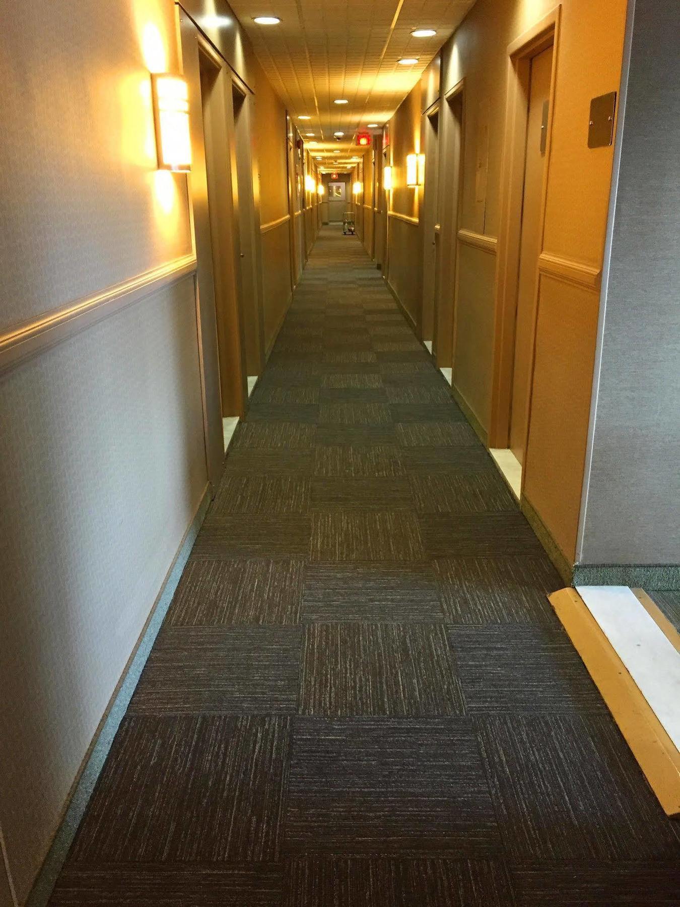 Quality Inn&Suites Aéroport P.E. Montréal-Trudeau Airport Dorval Exterior foto